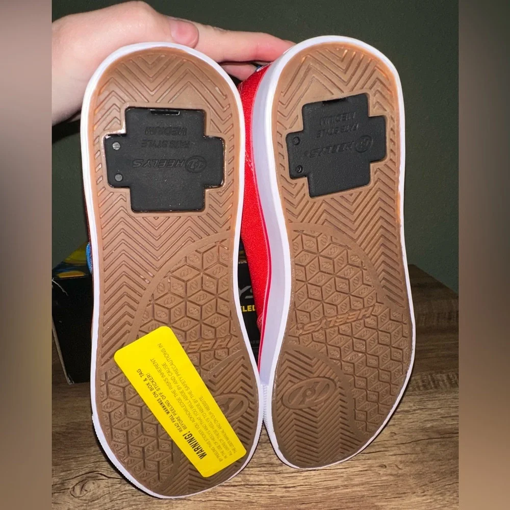Heelys size 7Y brand new - Picture 5 of 7